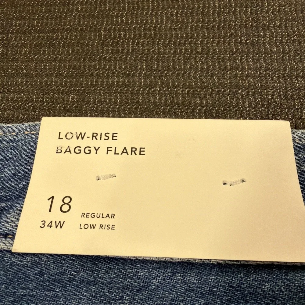 New American Eagle Dreamy Low-Rise Baggy Flare Simply Dark Raw Hem Jean 18 34W - Picture 7 of 9